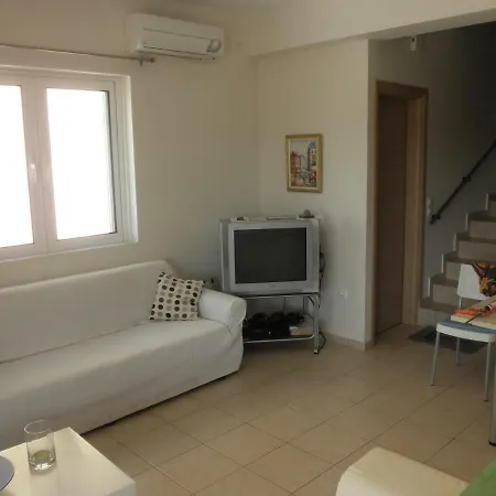 μεζονετα 115 μ2 ιρια αργολιδασ Σπίτι διακοπών